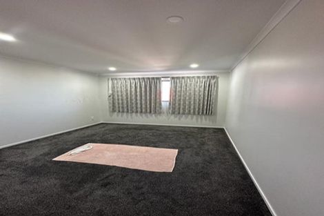 Photo of property in 47 Buckingham Crescent, Papatoetoe, Auckland, 2025