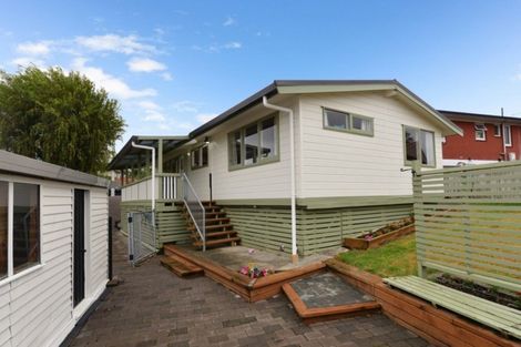 Photo of property in 6 Hamblyn Crescent, Nawton, Hamilton, 3200