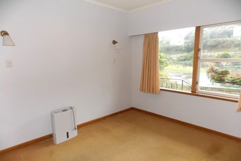Photo of property in 40 South Karori Road, Karori, Wellington, 6012