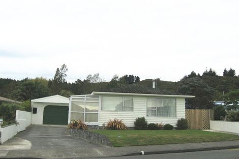 Photo of property in 42 Hillside Drive, Maoribank, Upper Hutt, 5018