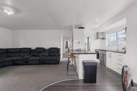 Photo of property in 33 Sunrise Avenue, Owhata, Rotorua, 3010