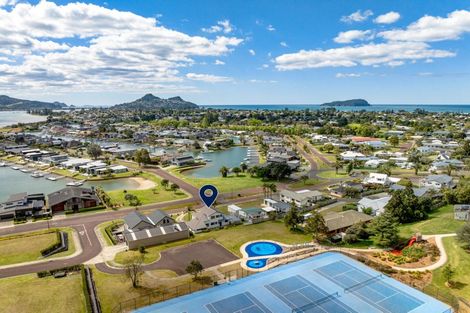 Photo of property in 332 Waterways Parade, Pauanui, Hikuai, 3579