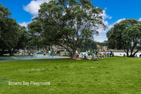 Photo of property in 2/131 Browns Bay Road, Browns Bay, Auckland, 0630