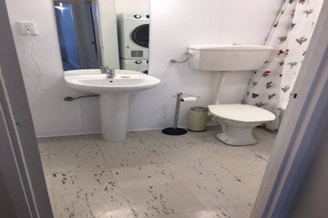 Photo of property in Hobson Court Flats, 75/70 Hobson Street, Thorndon, Wellington, 6011