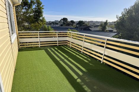 Photo of property in 60 Oakdale Road, Mount Roskill, Auckland, 1041