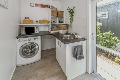 Photo of property in 5 Toi Street, Tawhero, Whanganui, 4501