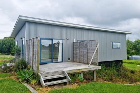 Photo of property in 27 Marsden Point Road, Ruakaka, 0116