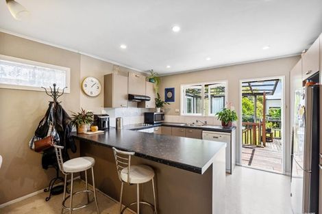Photo of property in 17 Amberley Avenue, Te Atatu South, Auckland, 0610