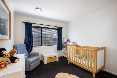 Photo of property in 31 Keene Drive, Bell Block, New Plymouth, 4312