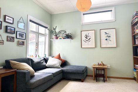 Photo of property in 28 Mount Pleasant Road, Aro Valley, Wellington, 6012