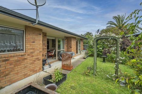 Photo of property in 2 Mayfair Close, Whitianga, 3510