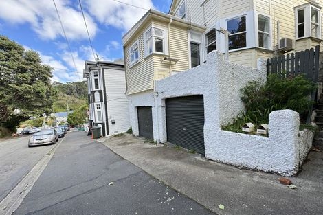 Photo of property in 21 Adams Terrace, Aro Valley, Wellington, 6021