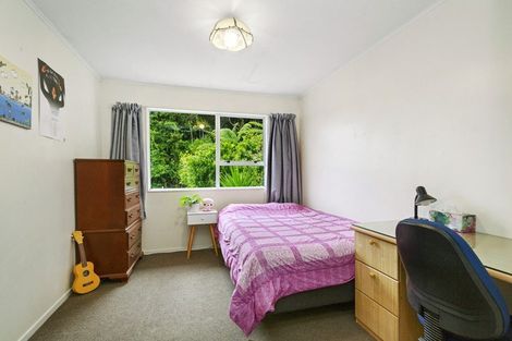 Photo of property in 18 Westhaven Drive, Tawa, Wellington, 5028