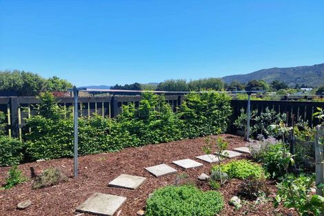 Photo of property in 2 Mckerrow Place, Featherston, 5710