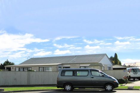 Photo of property in 10 Ted Harpur Place, Onekawa, Napier, 4110