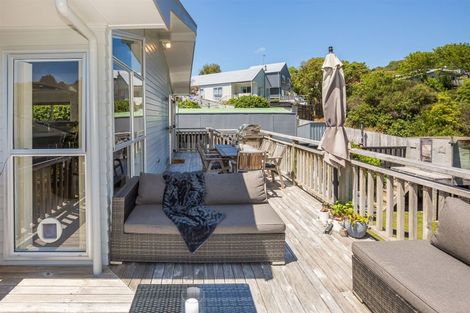 Photo of property in 17 Carvel Lane, Whitby, Porirua, 5024