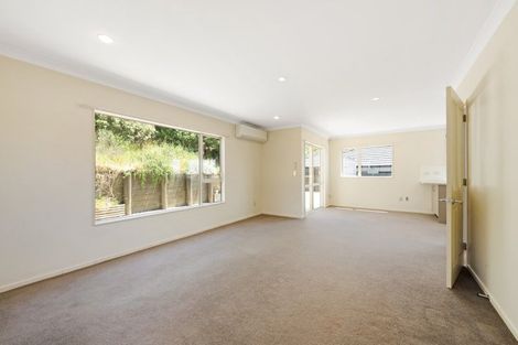 Photo of property in 66 Erlestoke Crescent, Churton Park, Wellington, 6037