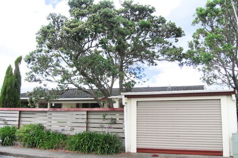 Photo of property in 10 Maple Grove, Kingston, Wellington, 6021