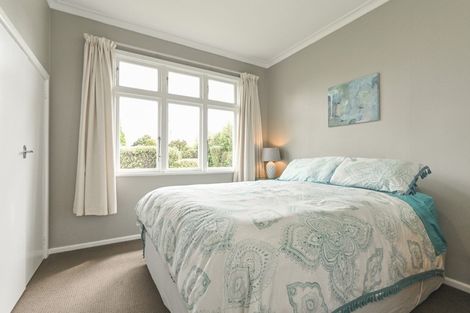 Photo of property in 11 Elizabeth Place, Clive, 4102