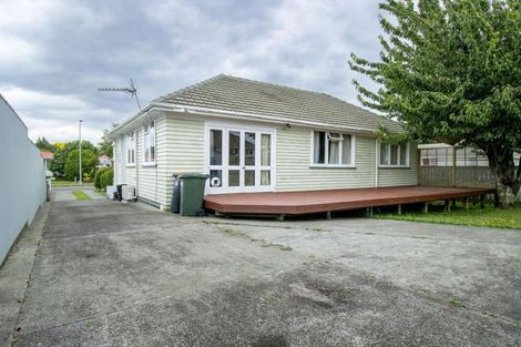 Photo of property in 33 Galway Avenue, Hokowhitu, Palmerston North, 4410