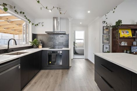 Photo of property in 182 Kimbolton Road, Feilding, 4702