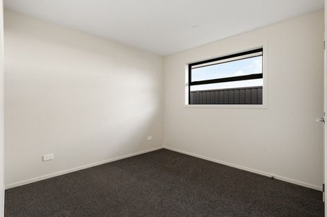 Photo of property in 39 Hammick Crescent, Pyes Pa, 3112