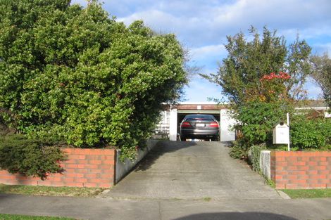Photo of property in 16 Pinedale Parade, Milson, Palmerston North, 4414
