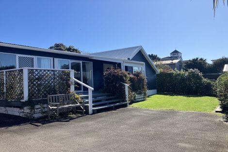 Photo of property in 363 Kapiti Road, Paraparaumu Beach, Paraparaumu, 5032