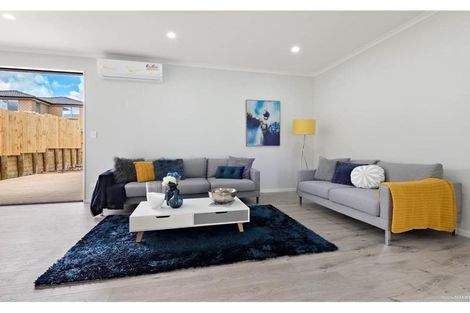 Photo of property in 5 Verdot Close, Kumeu, 0810