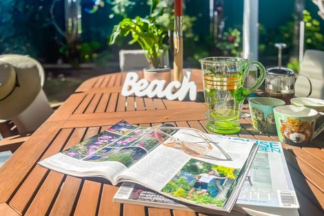 Photo of property in 27 Eruini Street, Waikanae Beach, Waikanae, 5036