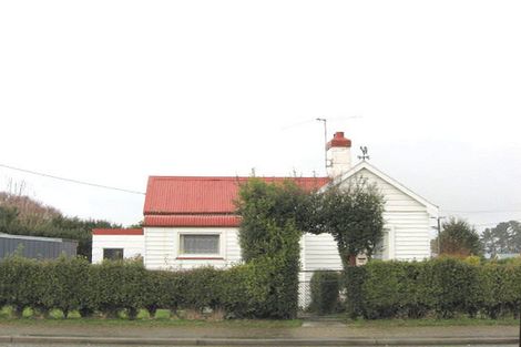 Photo of property in 69 Seaward Road, Edendale, 9825