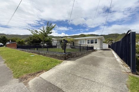Photo of property in 14 Ruthven Road, Wainuiomata, Lower Hutt, 5014