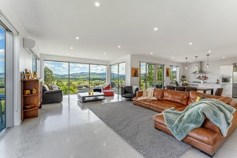 Photo of property in 32 Paterson Road, Mosgiel, 9092