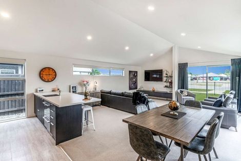 Photo of property in 8 John Raven Lane, Woodend, 7610