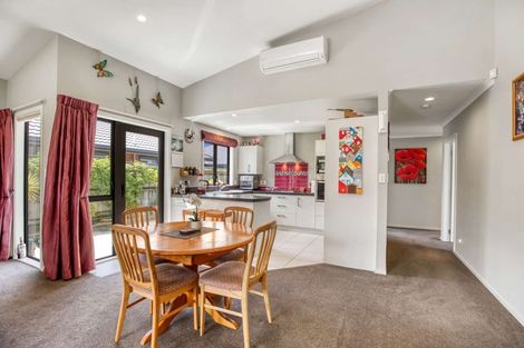 Photo of property in 9 Ward Street, Palmerston North, 4410