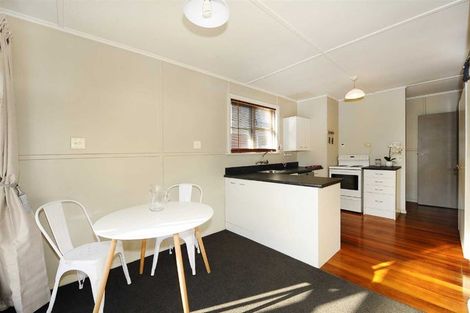 Photo of property in 28 Avro Crescent, Hornby, Christchurch, 8042
