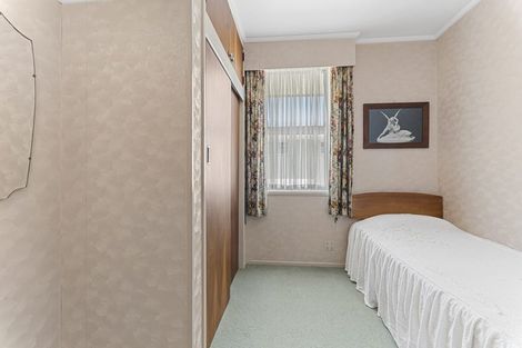 Photo of property in 34 Hamblyn Street, Strandon, New Plymouth, 4312