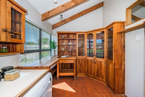 Photo of property in 343 Te Horo Beach Road, Te Horo Beach, Otaki, 5581