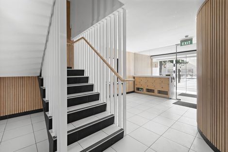 Photo of property in Oriana Apartments, 248 Oriental Parade, Oriental Bay, Wellington, 6011