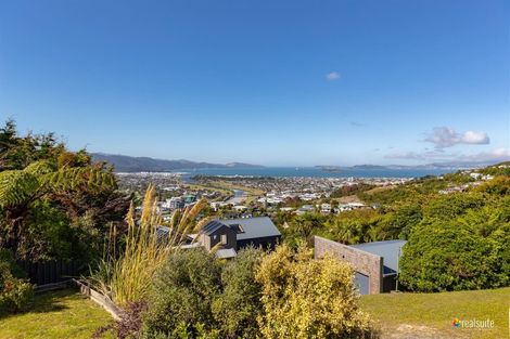 Photo of property in 104 Viewmont Drive, Harbour View, Lower Hutt, 5010