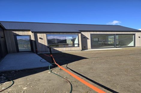 Photo of property in 16 Coopworth Road, Jacks Point, 9371