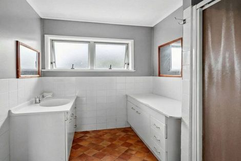 Photo of property in 20 Addington Avenue, Manurewa, Auckland, 2102