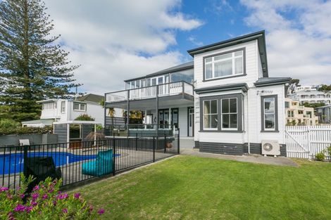 Photo of property in 24 Seapoint Road, Bluff Hill, Napier, 4110