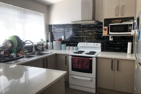 Photo of property in 7 Sutton Crescent, Papatoetoe, Auckland, 2025