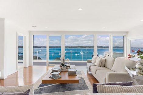 Photo of property in 27 Wellington Street, Russell, 0202