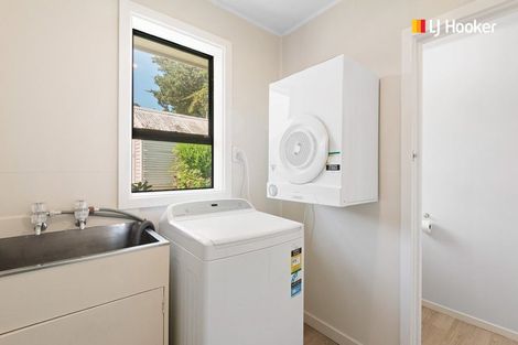 Photo of property in 4 Mcmeakin Road, Abbotsford, Dunedin, 9018