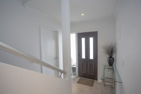 Photo of property in 1/100 Winifred Avenue, Whangamata, 3620