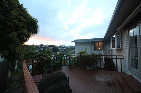 Photo of property in 37 Mountbatten Avenue, Hillcrest, Auckland, 0627