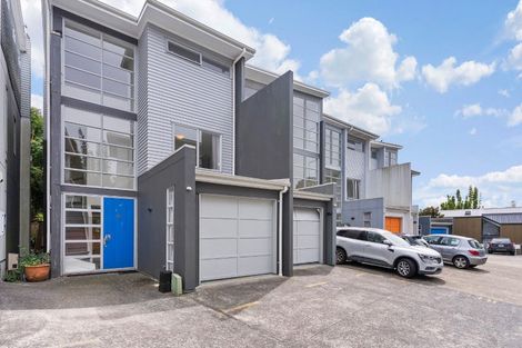 Photo of property in 35k Garnet Road, Westmere, Auckland, 1022