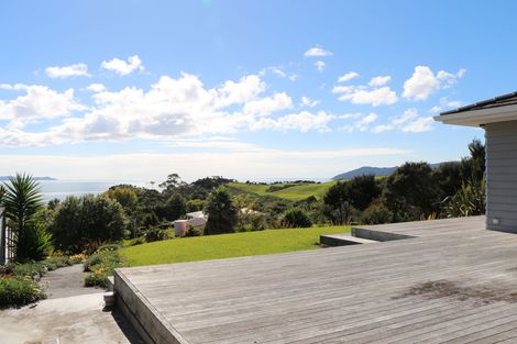 Photo of property in 2 Coachmans Way, Cable Bay, 0420